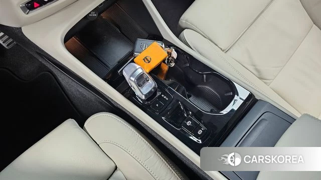 Volvo XC40 id 3871008 из Кореи 19