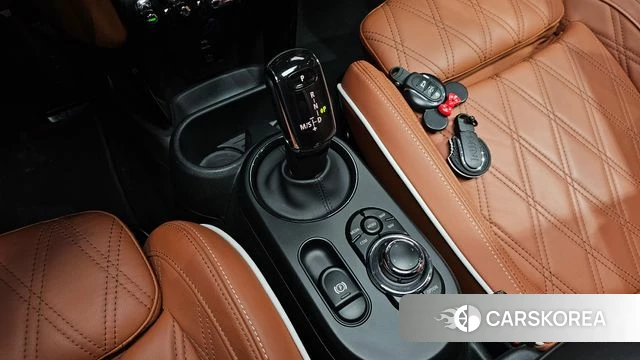 Mini Cooper S id 3933917 из Кореи 19