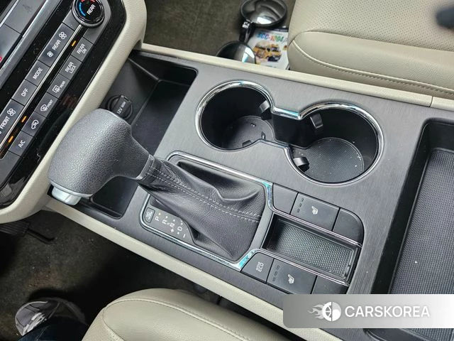 Kia The New Carnival id 4483344 из Кореи 16