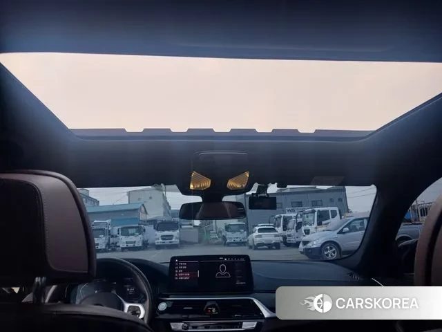 BMW 5 Series (G30) id 3586936 из Кореи 19