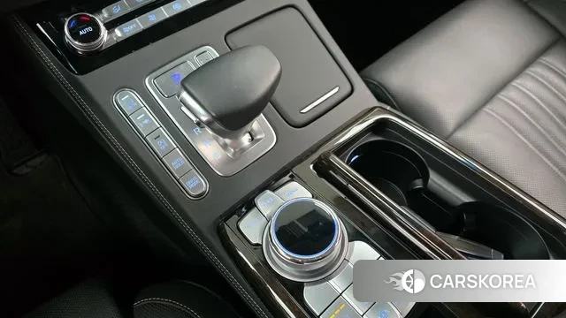 Genesis G90 id 3469618 из Кореи 19