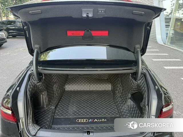 Audi A8 id 4366187 из Китая 21