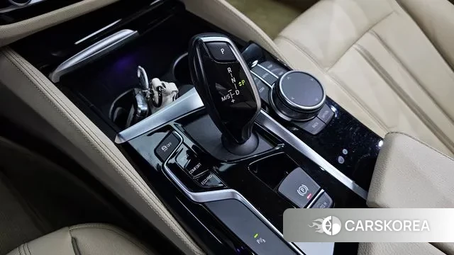 BMW 5 Series (G30) id 2976666 из Кореи 19