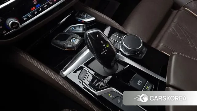 BMW 5 Series (G30) id 3386093 из Кореи 19