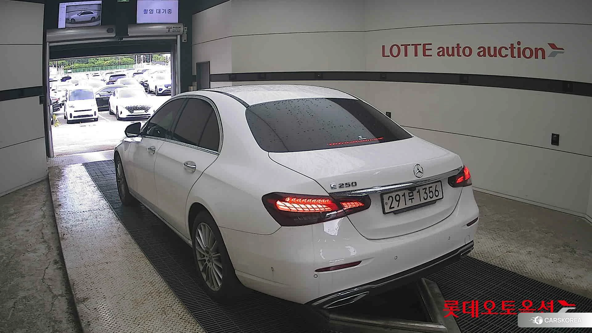Mercedes-Benz Mercedes-Benz E250 id 4498463 из Кореи 36
