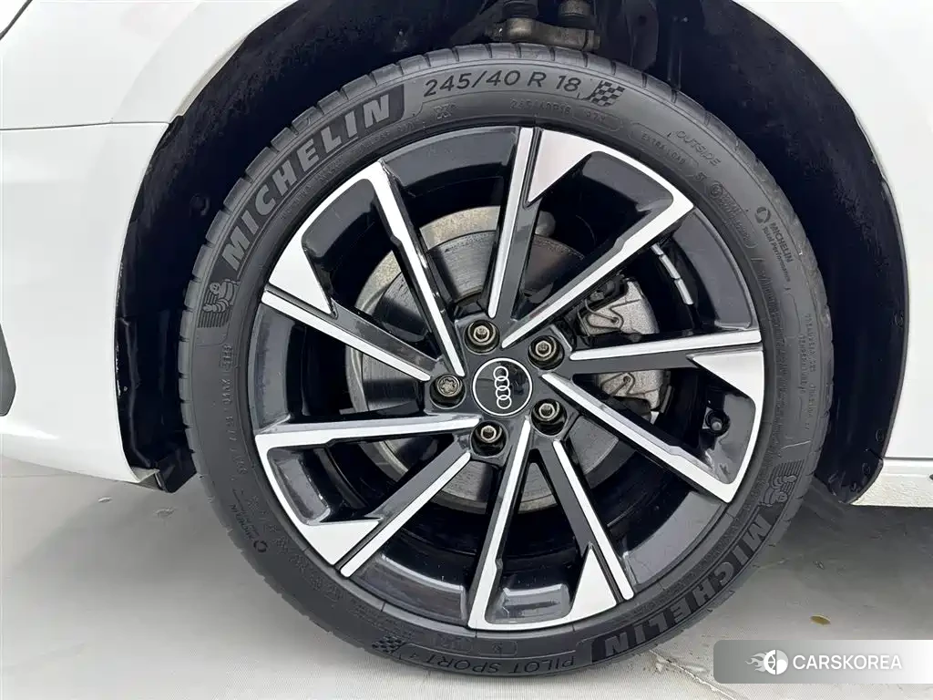 Audi A4L id 4669288 из Китая 29