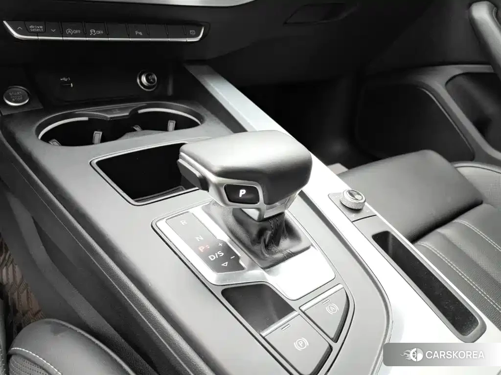 Audi A4L id 4622368 из Китая 18