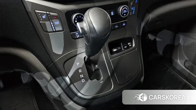 Hyundai The New Grand Starex id 3160996 из Кореи 19