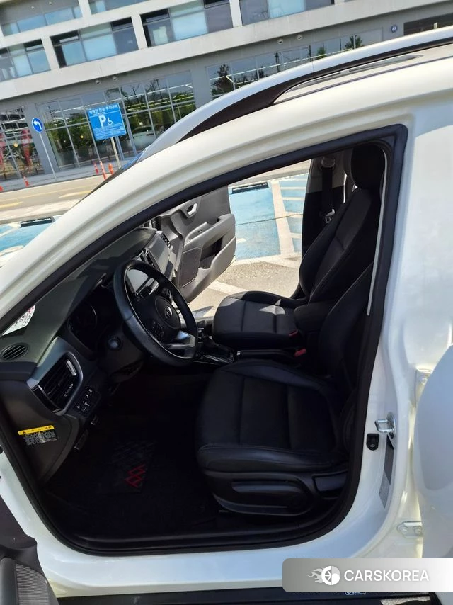 Kia Stonic id 4511701 из Кореи 17