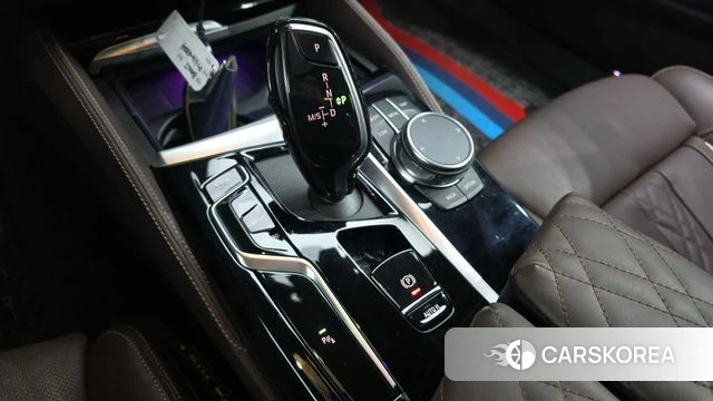 BMW 5 Series (G30) id 3910076 из Кореи 19