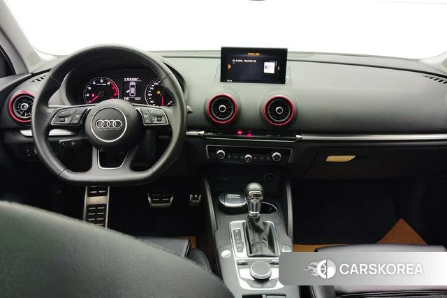 Audi A3 id 3837360 из Китая 16
