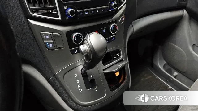 Hyundai The New Grand Starex id 3391190 из Кореи 19