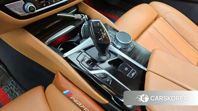 BMW 5 Series (G30) id 3567225 из Кореи 19