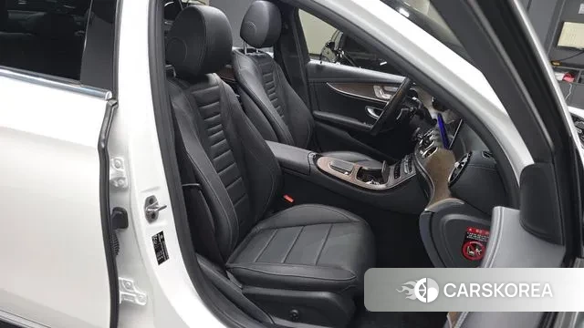 Mercedes-Benz E-Class W213 id 3634845 из Кореи 19