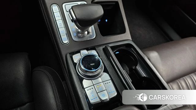 Genesis G90 id 4195885 из Кореи 30