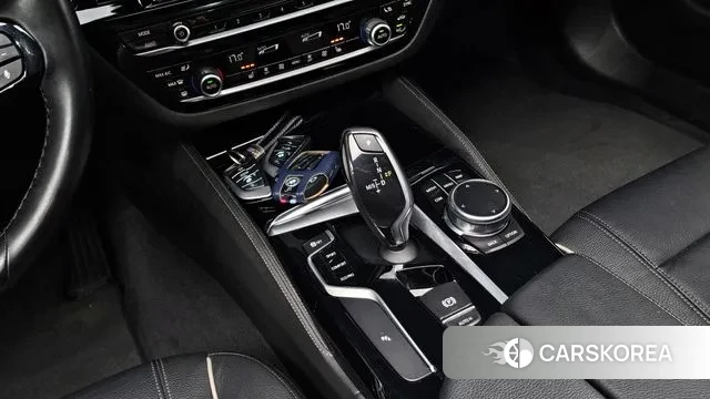 BMW 5 Series (G30) id 3096040 из Кореи 19