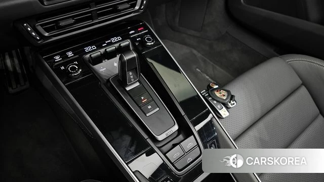 Porsche 911(992) id 4637265 из Кореи 36