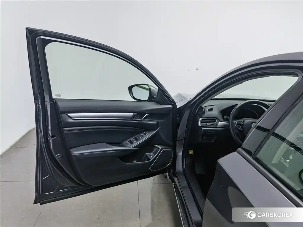 Honda Accord id 4565362 из Китая 23