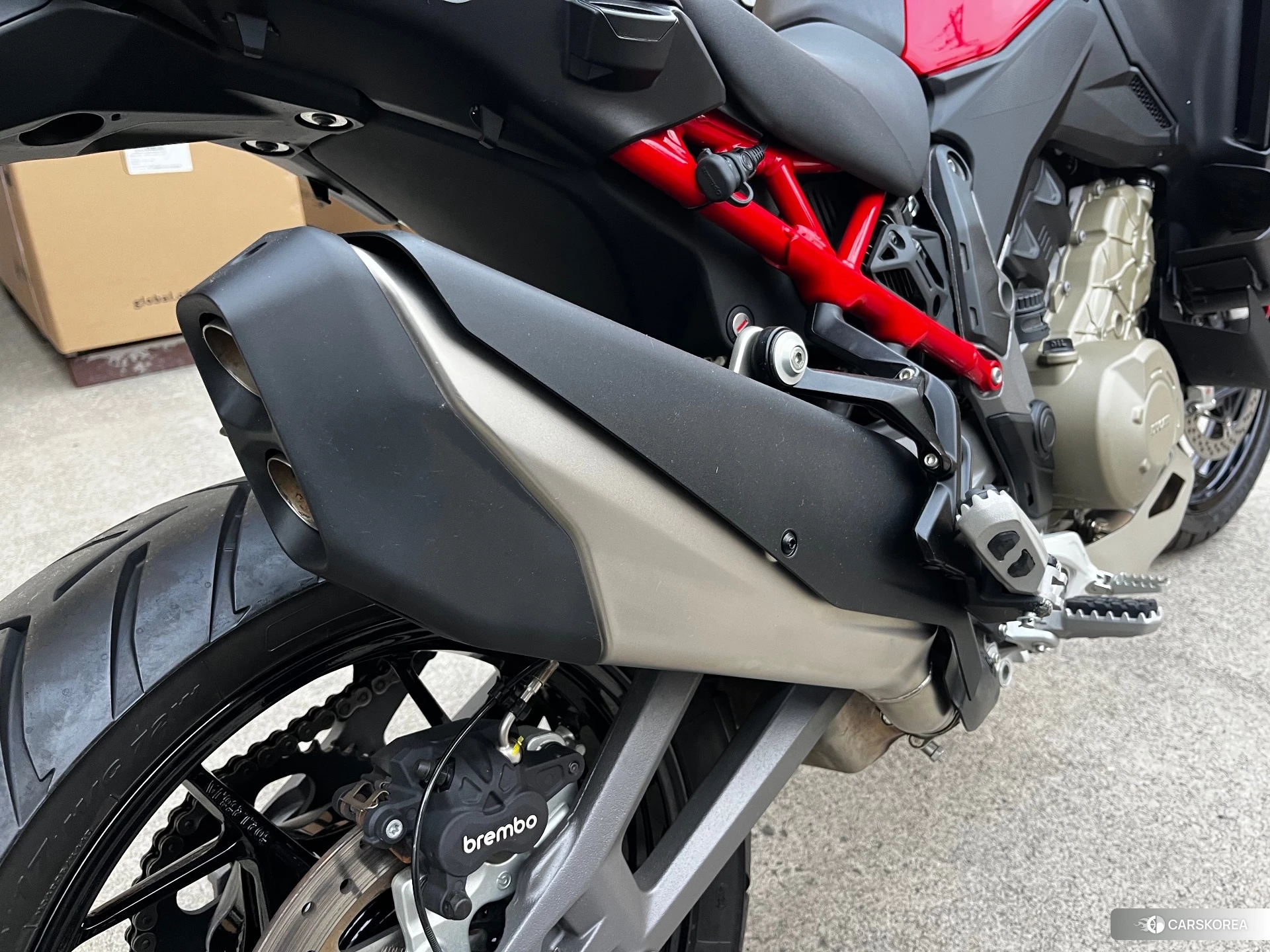 Ducati MULTISTRADA V4 S id 4380292 из Японии 9