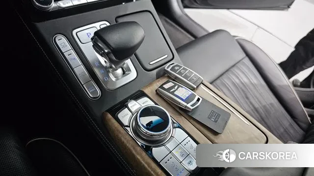 Genesis G90 id 3356022 из Кореи 19