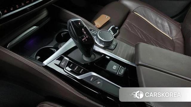 BMW 5 Series (G30) id 4245306 из Кореи 34