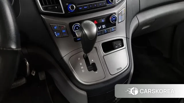 Hyundai The New Grand Starex id 3096169 из Кореи 19