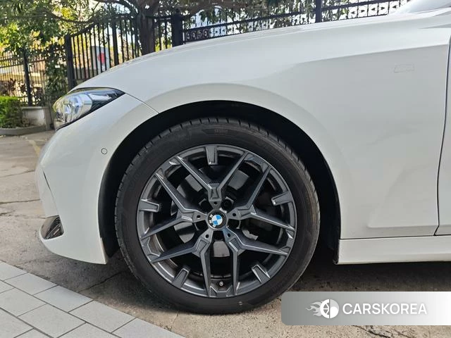 BMW 3 series id 3876096 из Китая 10