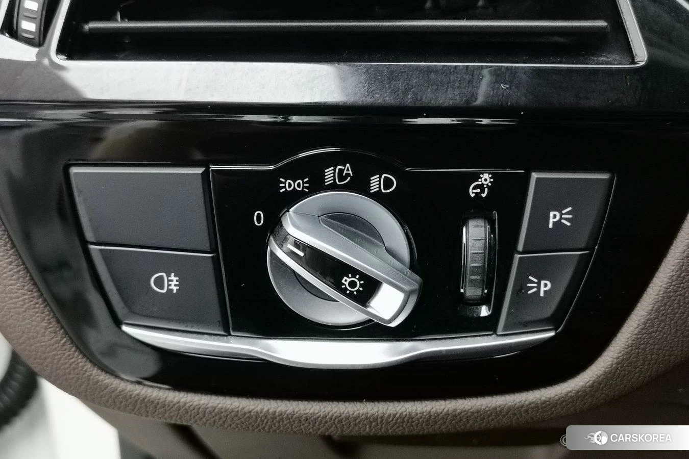 BMW 5 series PHEV id 4467398 из Китая 23