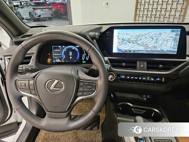 Lexus UX300h id 4725072 из Кореи 14