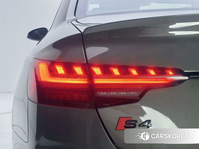 Audi S4 id 4263925 из Китая 26