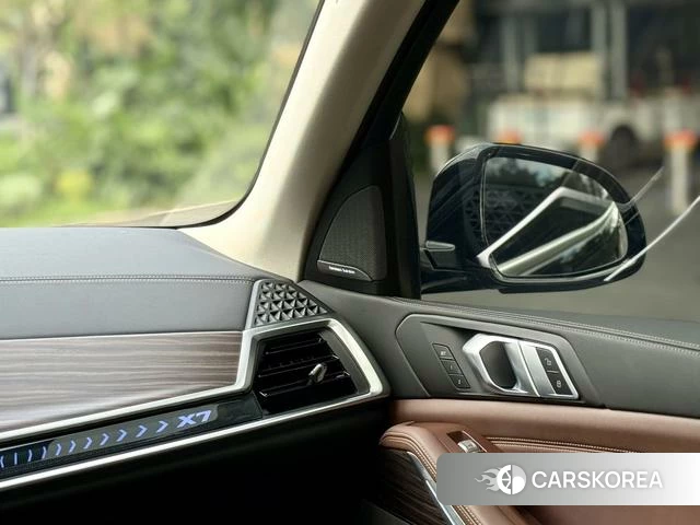 BMW X7 id 4333248 из Китая 21
