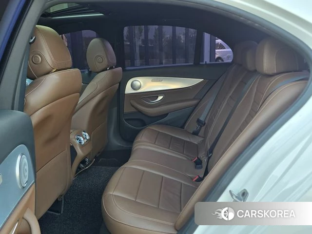 Mercedes-Benz E-Class W213 id 3942403 из Кореи 19