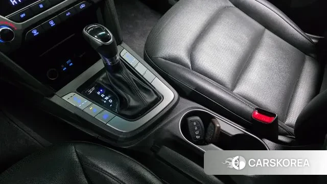 Hyundai Avante AD id 3413291 из Кореи 19