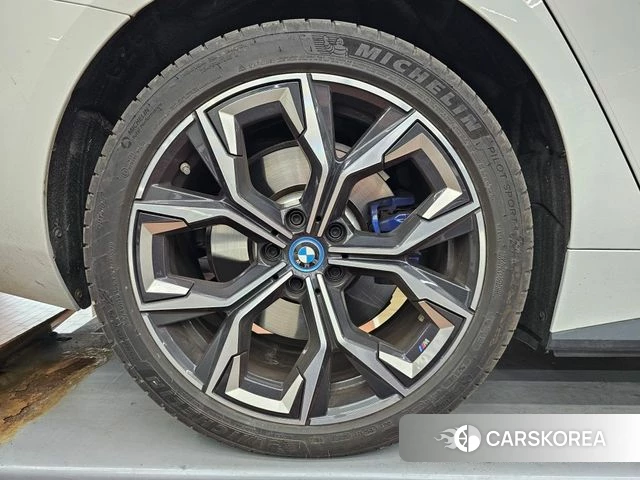 BMW i4 id 4394674 из Кореи 12