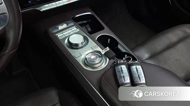 Genesis GV70 id 3406902 из Кореи 19