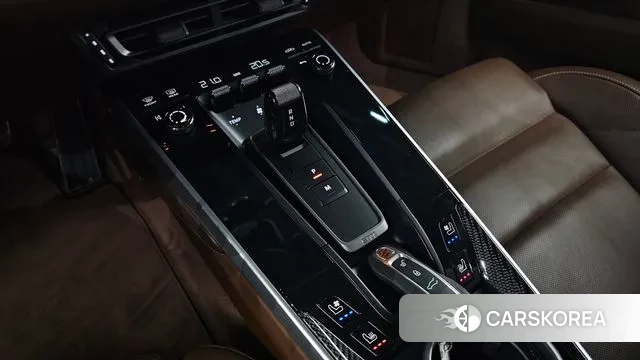 Porsche 911(992) id 2940976 из Кореи 19