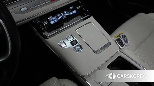 Hyundai The New Grandeur IG Hybrid id 4905952 из Кореи 34