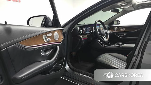 Mercedes-Benz E-Class W213 id 4651740 из Кореи 34