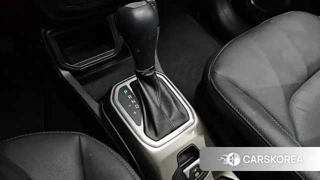 Jeep Renegade id 3374135 из Кореи 19