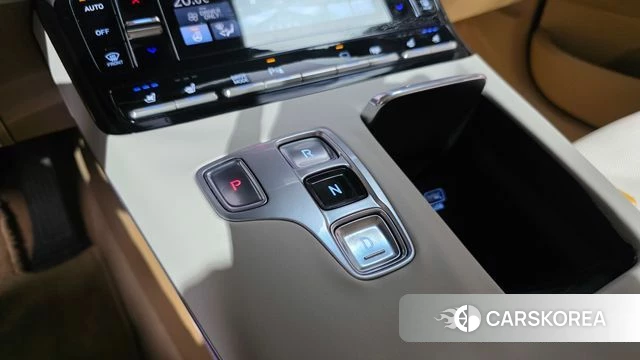 Hyundai The New Grandeur IG Hybrid id 4530185 из Кореи 19
