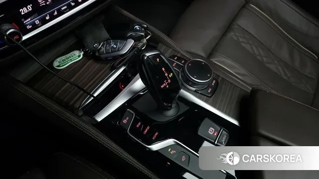 BMW 5 Series (G30) id 3661866 из Кореи 19