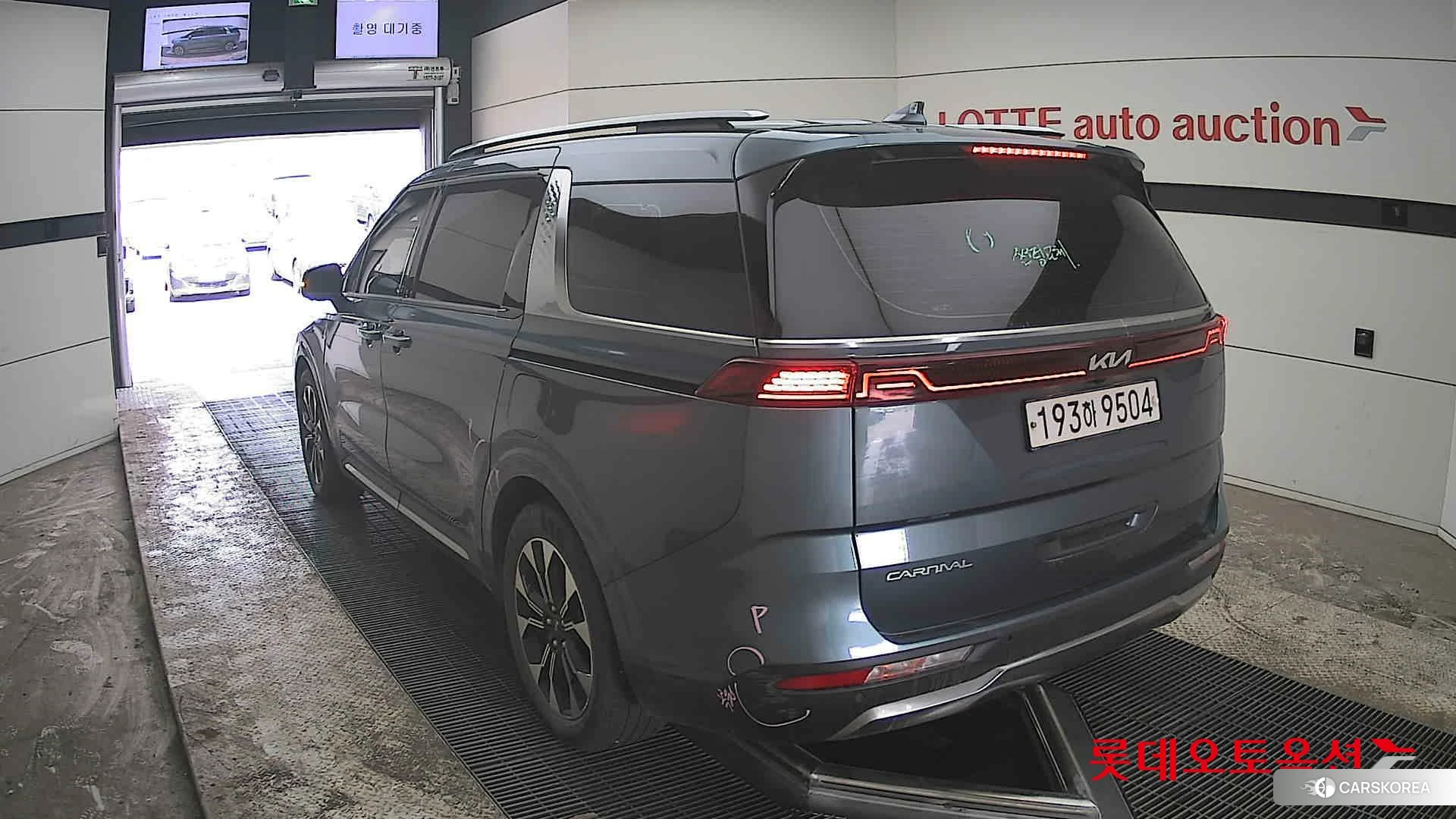 Kia Carnival id 3888400 из Кореи 37