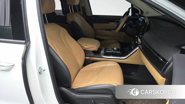 Kia Carnival 4th generation id 3787010 из Кореи 19