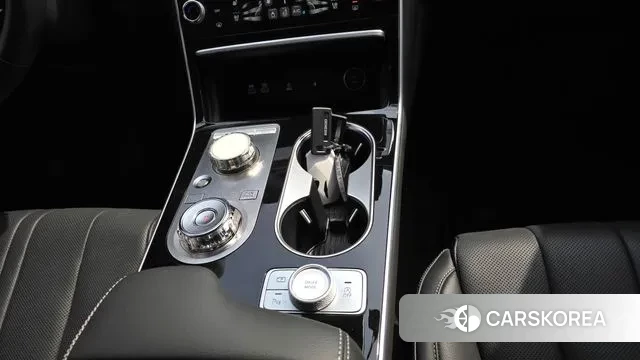 Genesis GV80 id 3002175 из Кореи 19