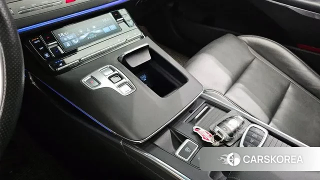 Hyundai The New Grandeur IG Hybrid id 3023647 из Кореи 19