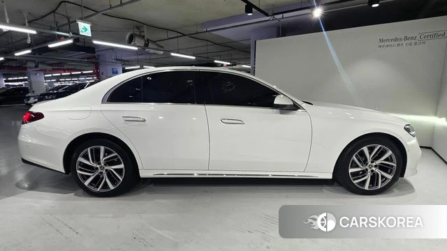 Mercedes-Benz E-Class W214 id 4381046 из Кореи 19