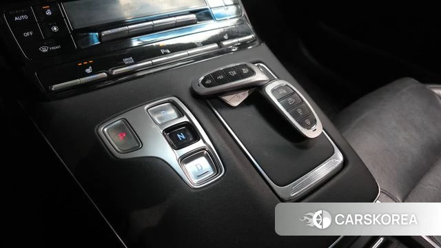 Hyundai The New Grandeur IG id 4283907 из Кореи 19