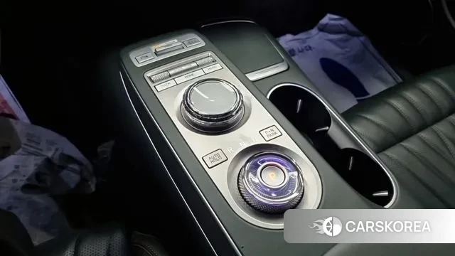 Genesis GV70 id 3463399 из Кореи 17