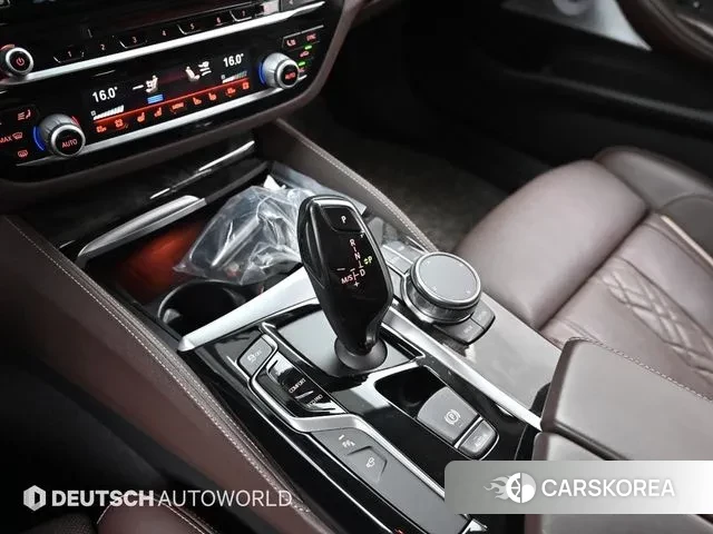 BMW 5 Series (G30) id 2991153 из Кореи 19