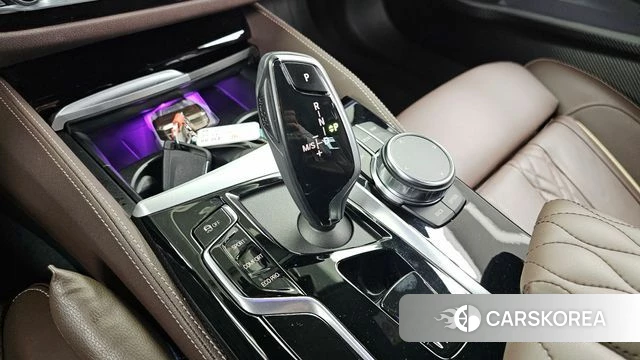 BMW 5 Series (G30) id 3842079 из Кореи 19